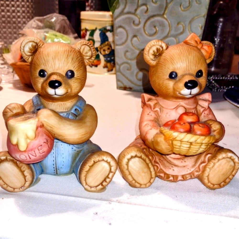 Set of 2 Porcelain 4 Inch Ceramic Bears Homco Vintage Nice Nursery Shelf Decor